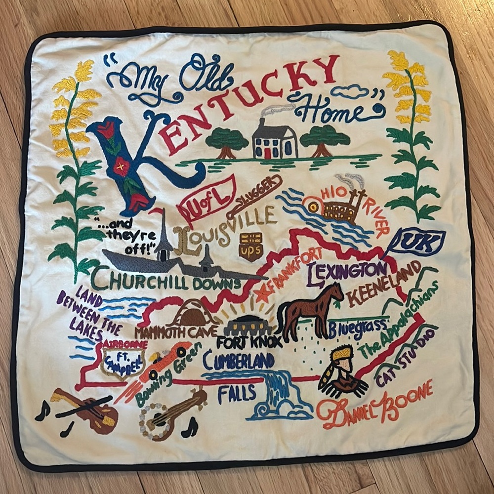 Cat studio embroidered Kentucky pillow very good condition